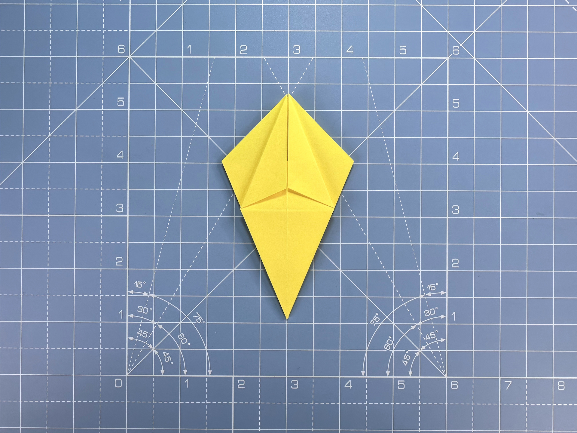 How to make an origami lily, step 11