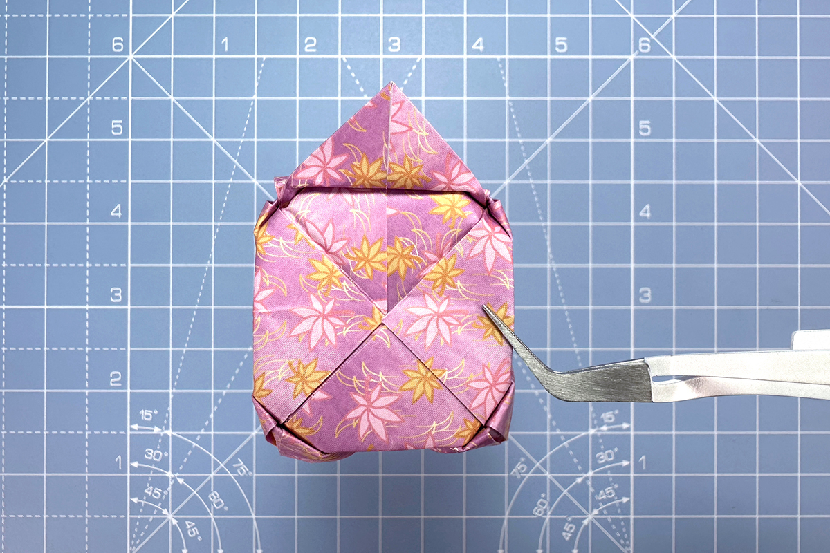 How to make an origami lotus, step 10b