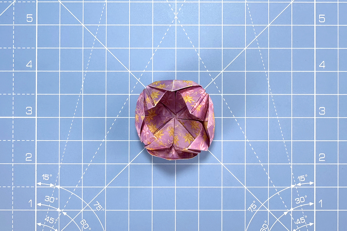 How to make an origami lotus, step 11a