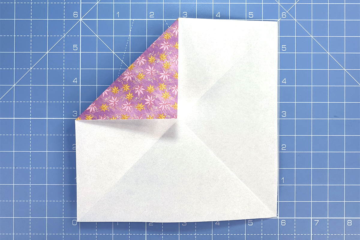 How to make an origami lotus, step 2a