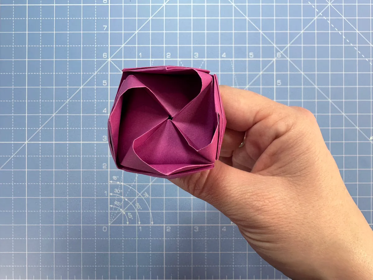 How to make an origami rose, step 47b