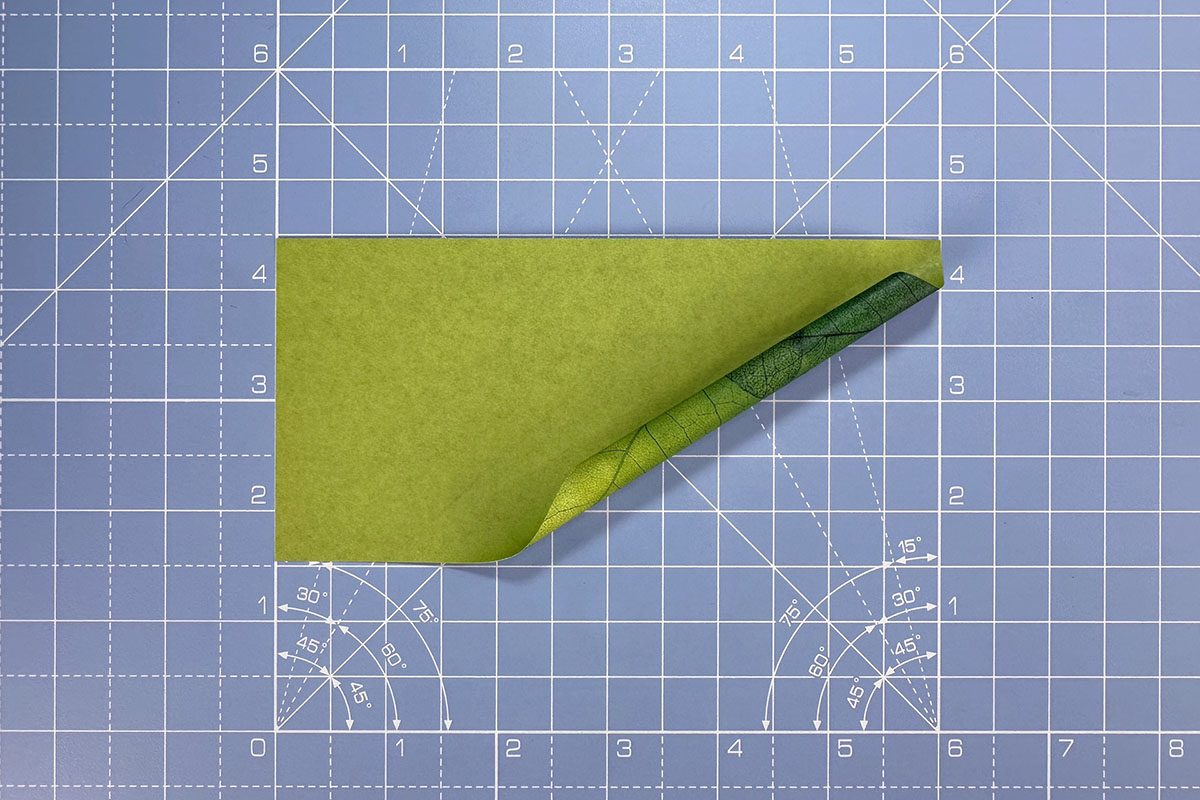 How to make an origami tulip, step 20a