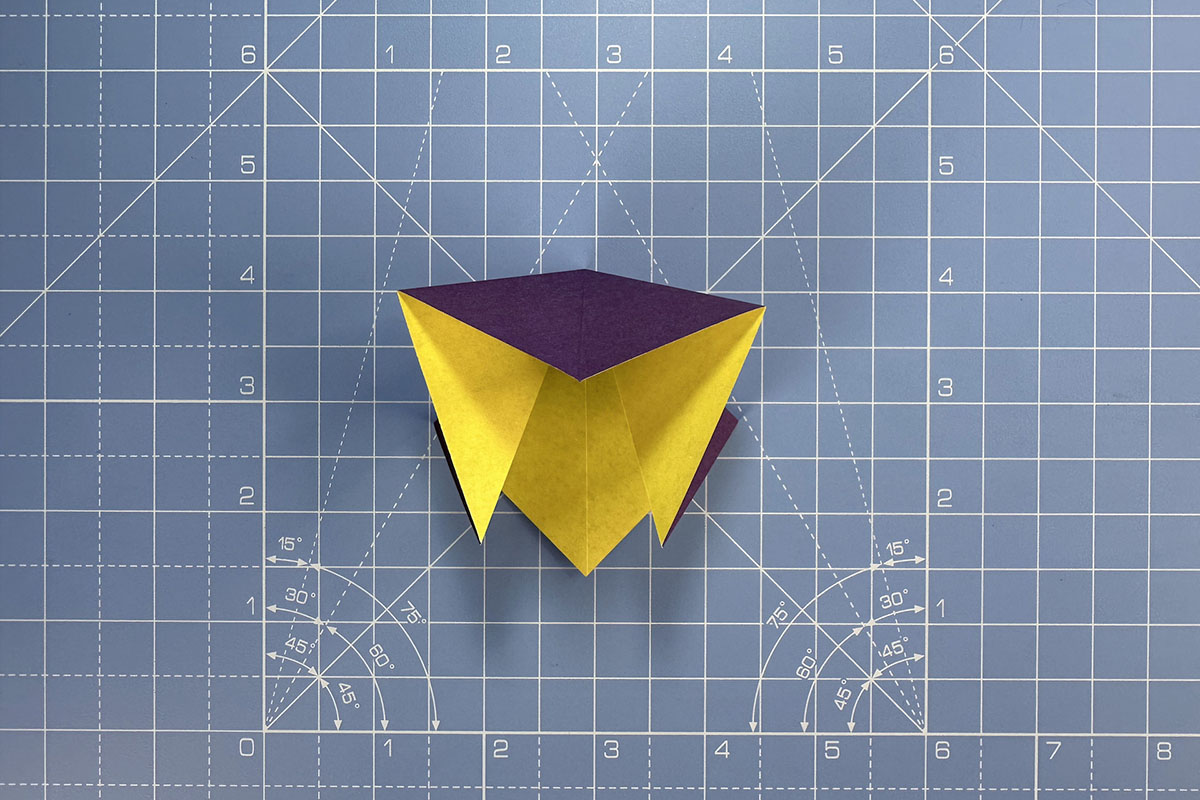 How to make an origami tulip, step 3b