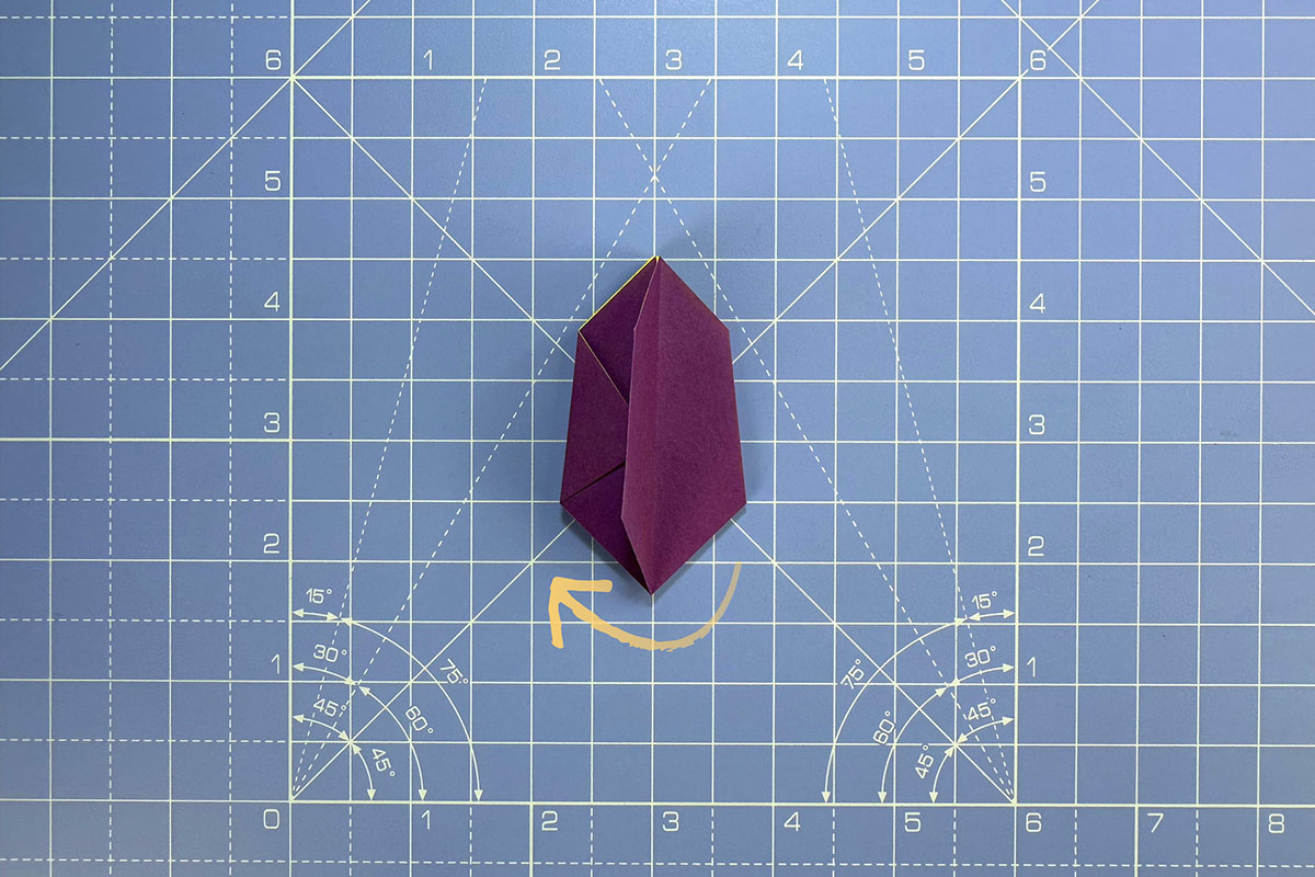 How to make an origami tulip, step 8a