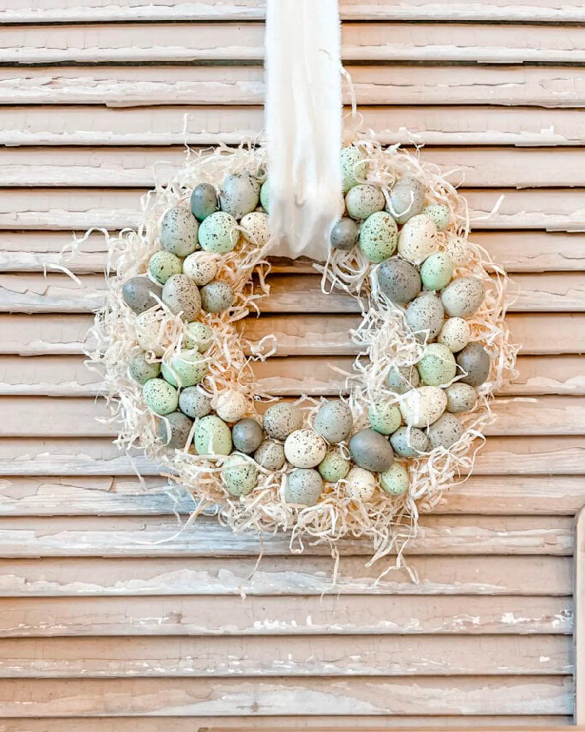 Speckled egg wreath