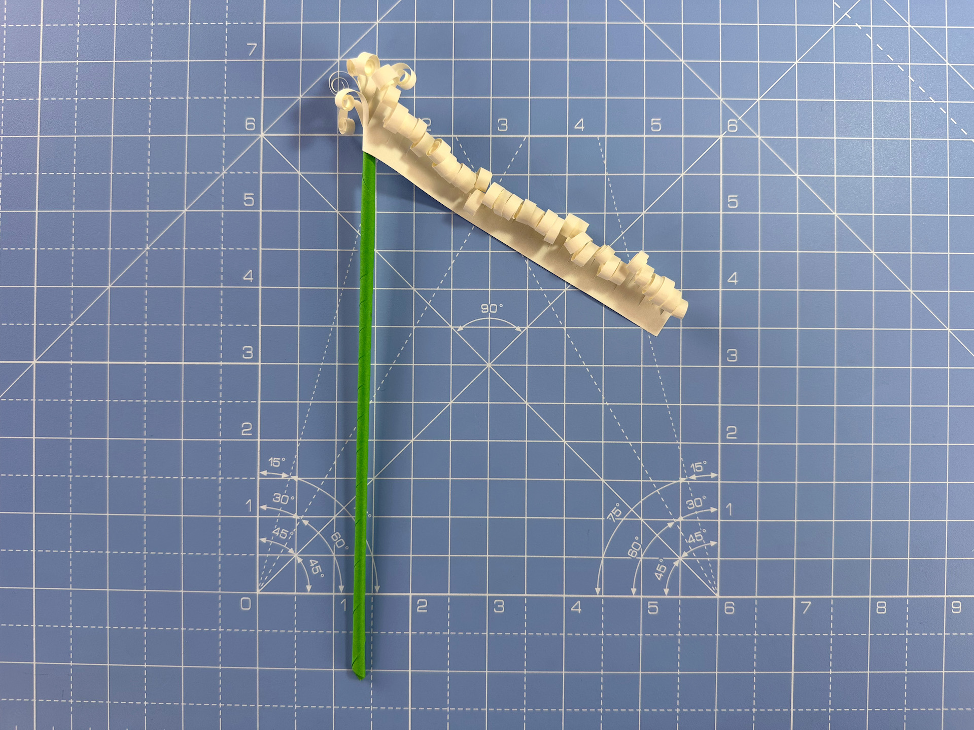 Making a paper hyacinth step 9a
