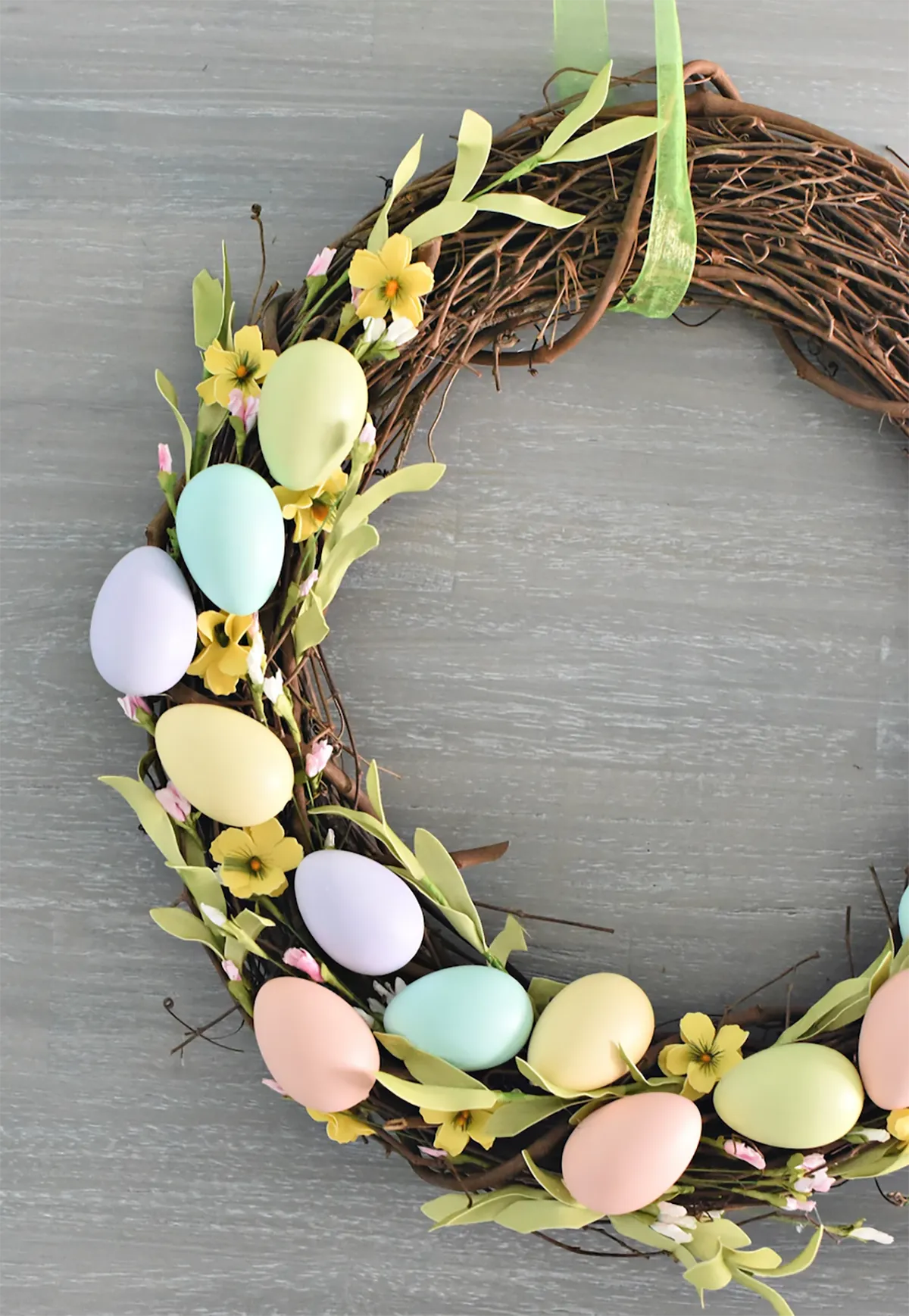 spring wreaths - eggs