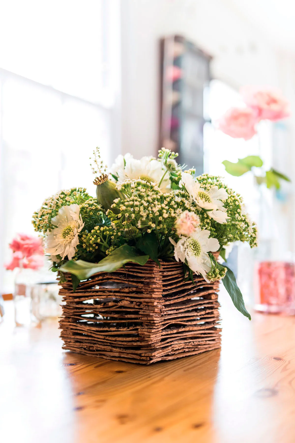 How to make a floral centerpiece