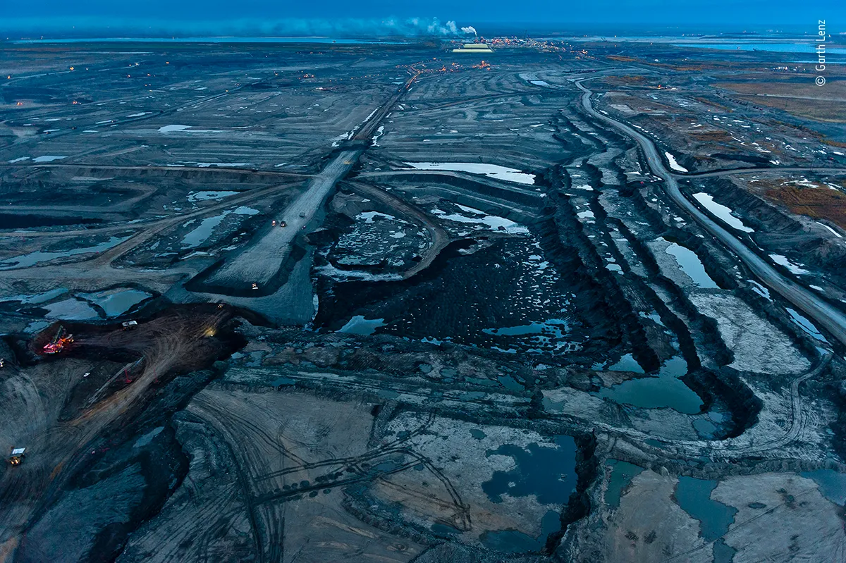 Highly Commended 2020, Wildlife Photojournalism: Single Image. World of tar. © Garth Lenz/Wildlife Photographer of the Year