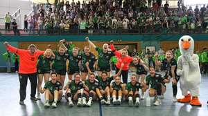 Grün-weißes Handballspektakel in der Rundsporthalle – Gänseladies siegen im Spitzenspiel gegen die HSG Baar