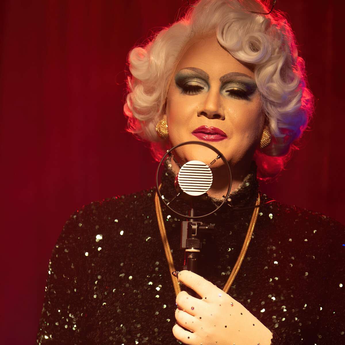 Naline Theater am Puls: Talkshow mit Audrey Naline | NUSSBAUM