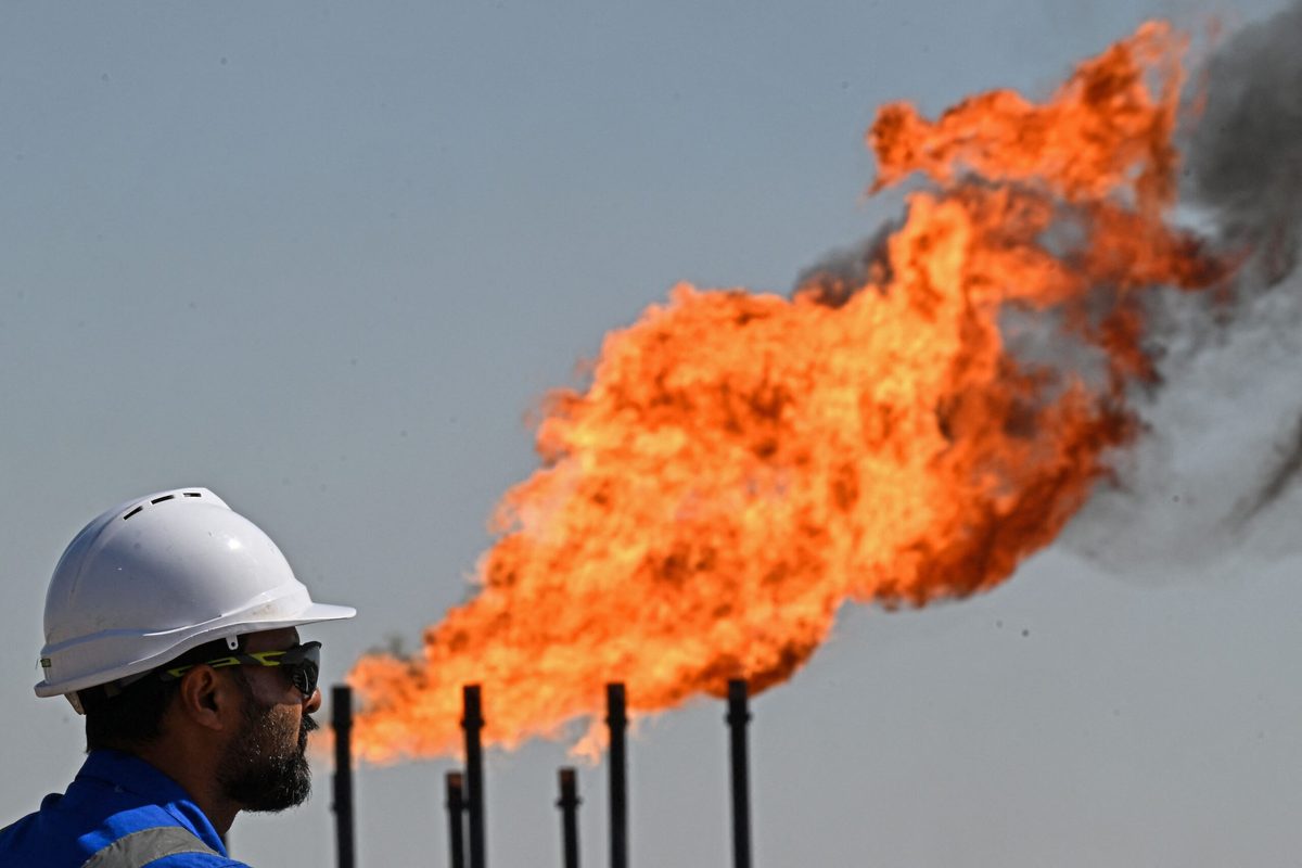 Oil prices fall as G7 nations release emergency reserves