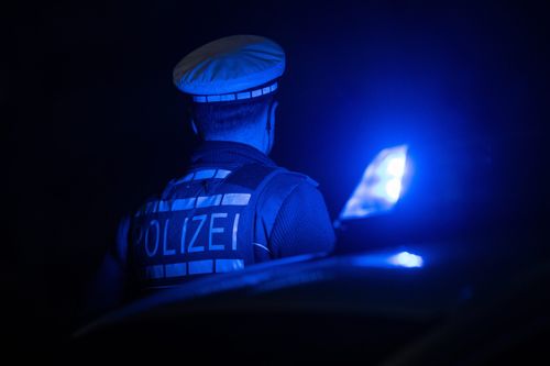 Polizeieinsatz vor Cloppenburger Shisha-Bar: 28-Jähriger sticht auf 19-Jährigen ein – und wird dann selbst zum Opfer