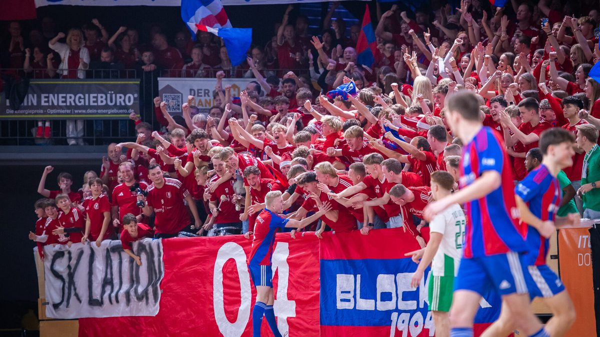 Die schönsten Fan-Fotos vom 39. OM-Medien-Supercup