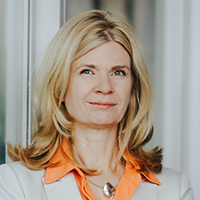 PR Porträtfoto von Monika Wiederhold
