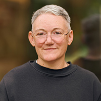 Porträtfoto von Dr. Judith Jules Muster