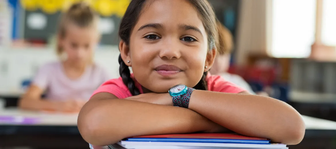 24-11-schule-kind-zentrum-eltern-lehrperson-spannungsfeld-mercator-schweizer-elternmagazin-fritz-und-fraenzi-hg In der Schule steht das Kind im Zentrum.