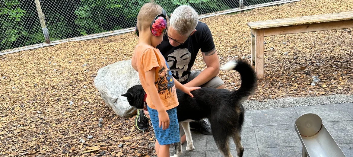 25-01-liam-autismus-begleithund-hund-erfahrungsbericht-mutter-schweizer-elternmagazin-fritz-und-fraenzi-hg Liam wünscht sich einen Autismusbgeleithund