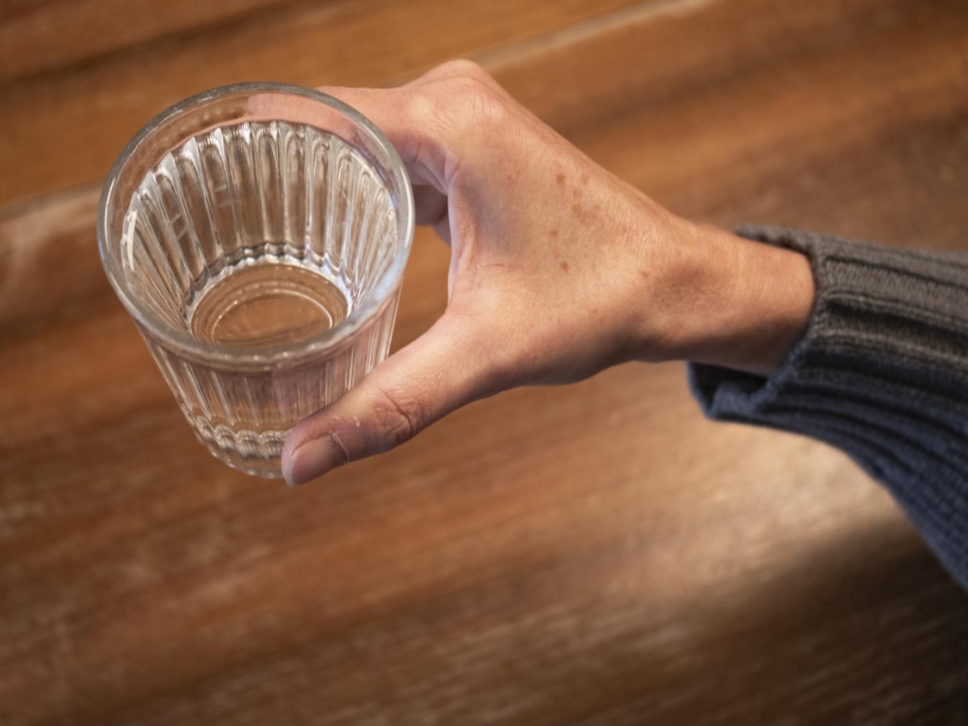 In den Ortsteilen Scheid und Feldis in der Bündner Gemeinde Domleschg wird das Trinkwasser knapp. (Symbolbild)