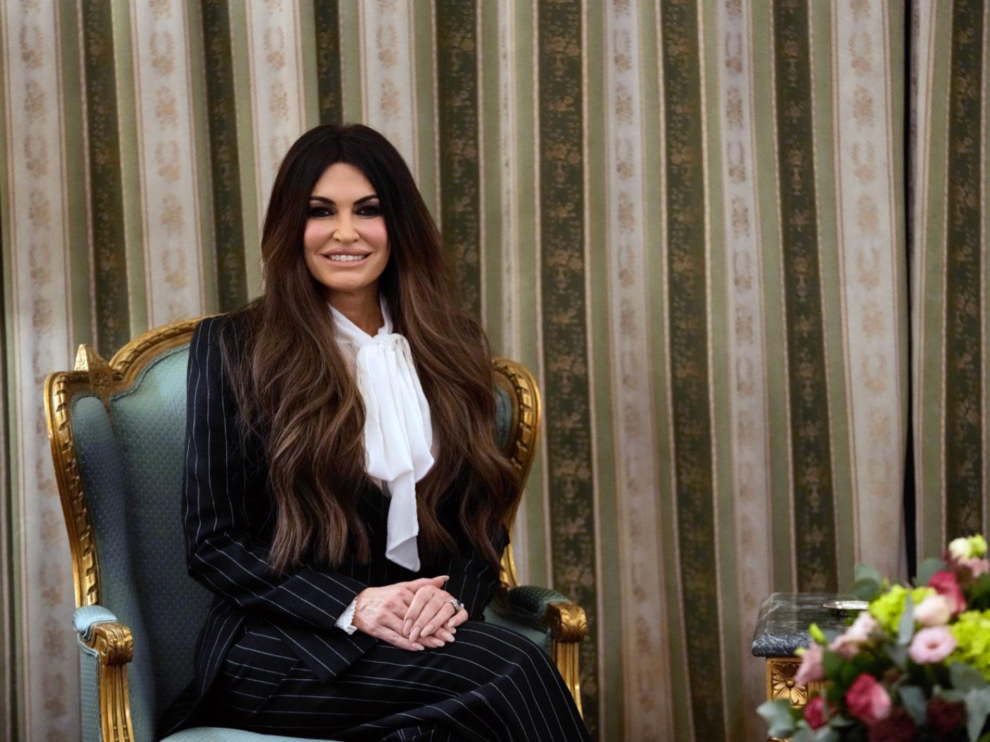 ARCHIV - Kimberly Guilfoyle, neue US-Botschafterin in Griechenland und erste Frau auf diesem Posten, nimmt an einer Zeremonie zur Übergabe ihres Beglaubigungsschreibens im Präsidentenpalast in der griechischen Hauptstadt teil. Foto: Petros Giannakouris/AP/dpa
