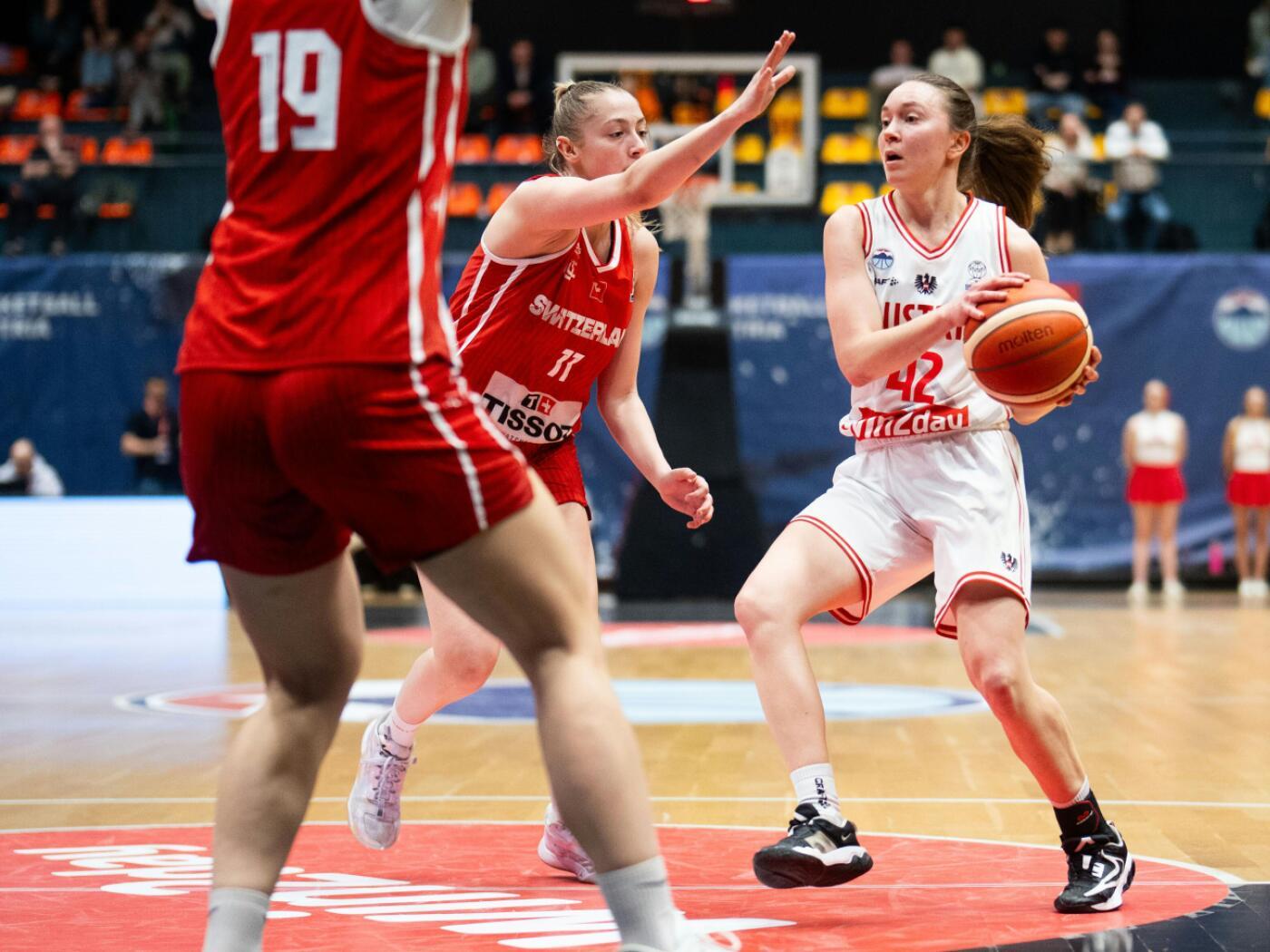 Die Schweizer Basketball-Nationalspielerinnen haben einen neuen Trainer