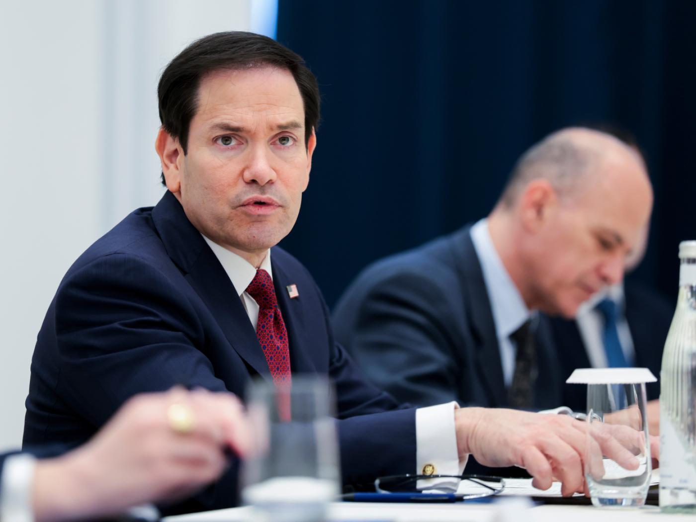 Der US-Außenminister Marco Rubio nimmt an einem Treffen mit dem usbekischen Außenminister Saidov (nicht im Bild) teil. Foto: Kylie Cooper/Pool Reuters/AP/dpa