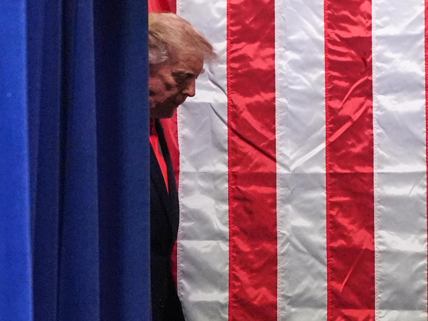 ARCHIV - US-Präsident Donald Trump trifft in Wasilla, Alaska, zu einer Wahlkampfveranstaltung ein. Foto: Alex Brandon/AP/dpa