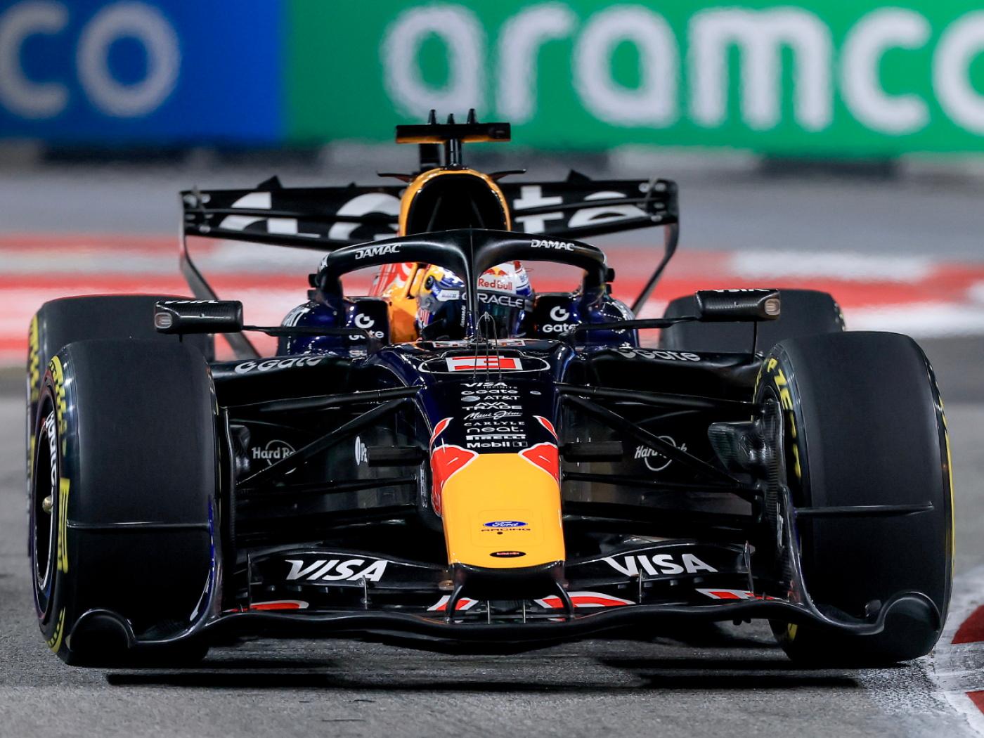 Max Verstappen triumphiert vor Lewis Hamilton und Charles Leclerc