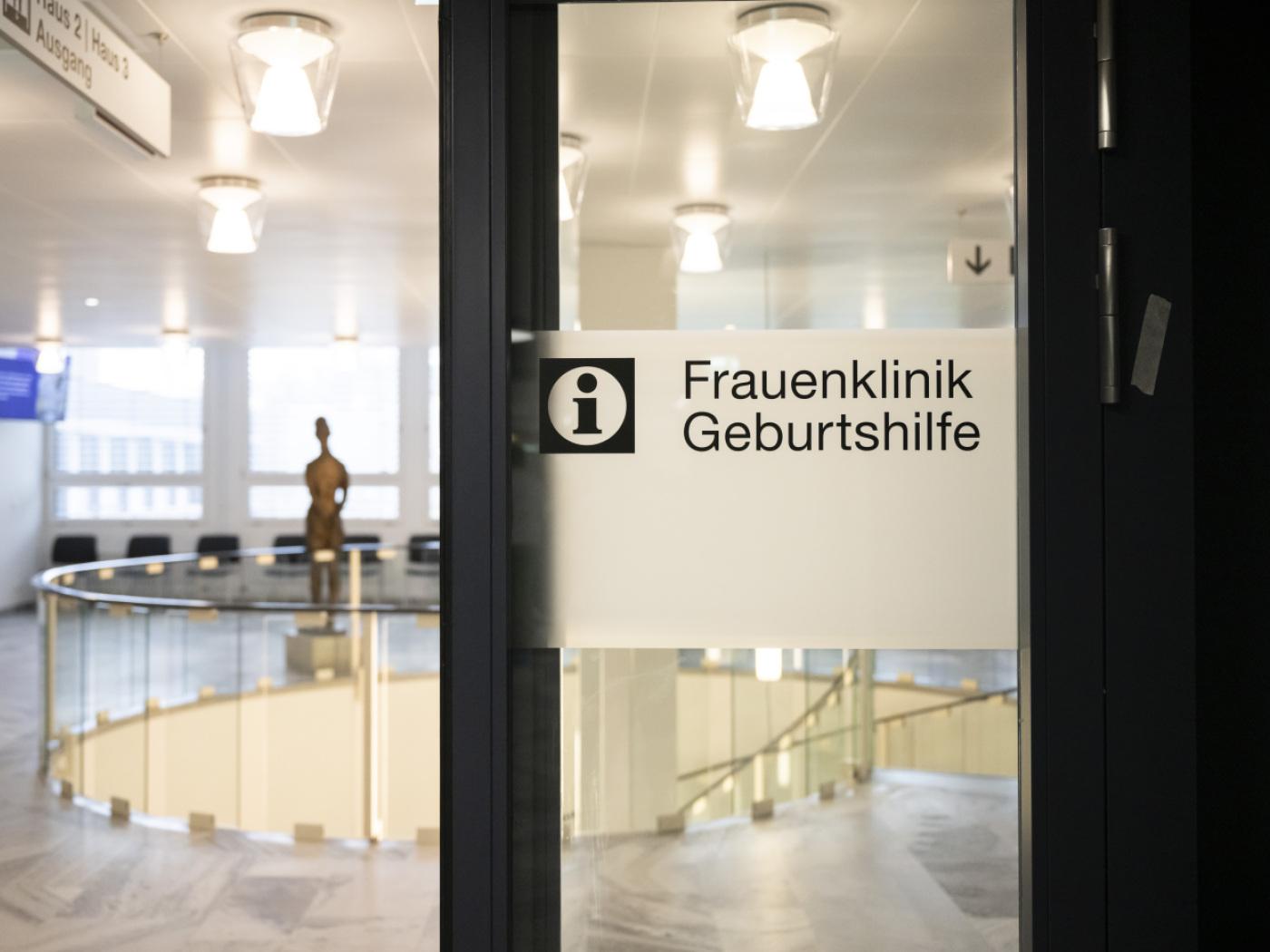 Im Kanton Zürich gibt es nur wenige offizielle Beschwerden über das Verhalten des Personals bei Geburten. Eine Studie hatte zuvor gezeigt, dass ein Viertel der Gebärenden informellen Zwang erlebte. (Symbolbild)