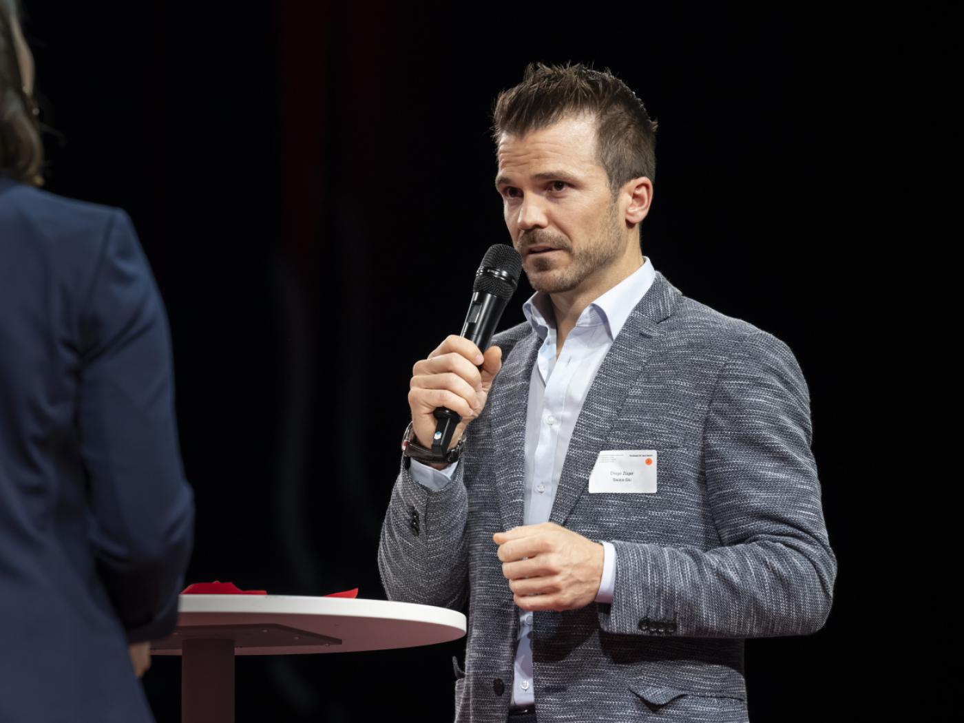 Diego Züger bildet zusammen mit Raphaëlle Favre Schnyder das neue Co-Präsidium der Ski-WM 2027 in Crans-Montana