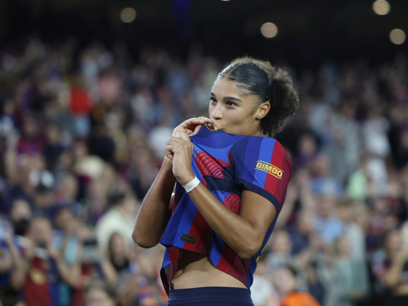 Sydney Schertenleib trifft für Barcelona zum 7:0