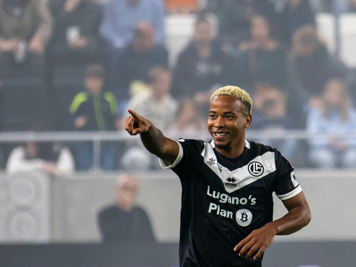 Beckham Castro feiert das 2:0 des FC Lugano
