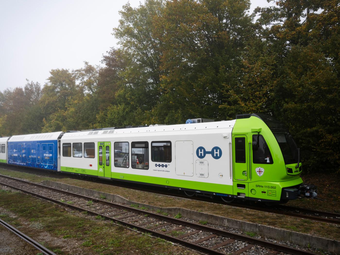 Auf einer rund 4 Kilometer langen Strecke bei Hemishofen SH testet Stadler in den kommenden Jahren Wasserstoffzüge auf einem Schmalspurgleis.