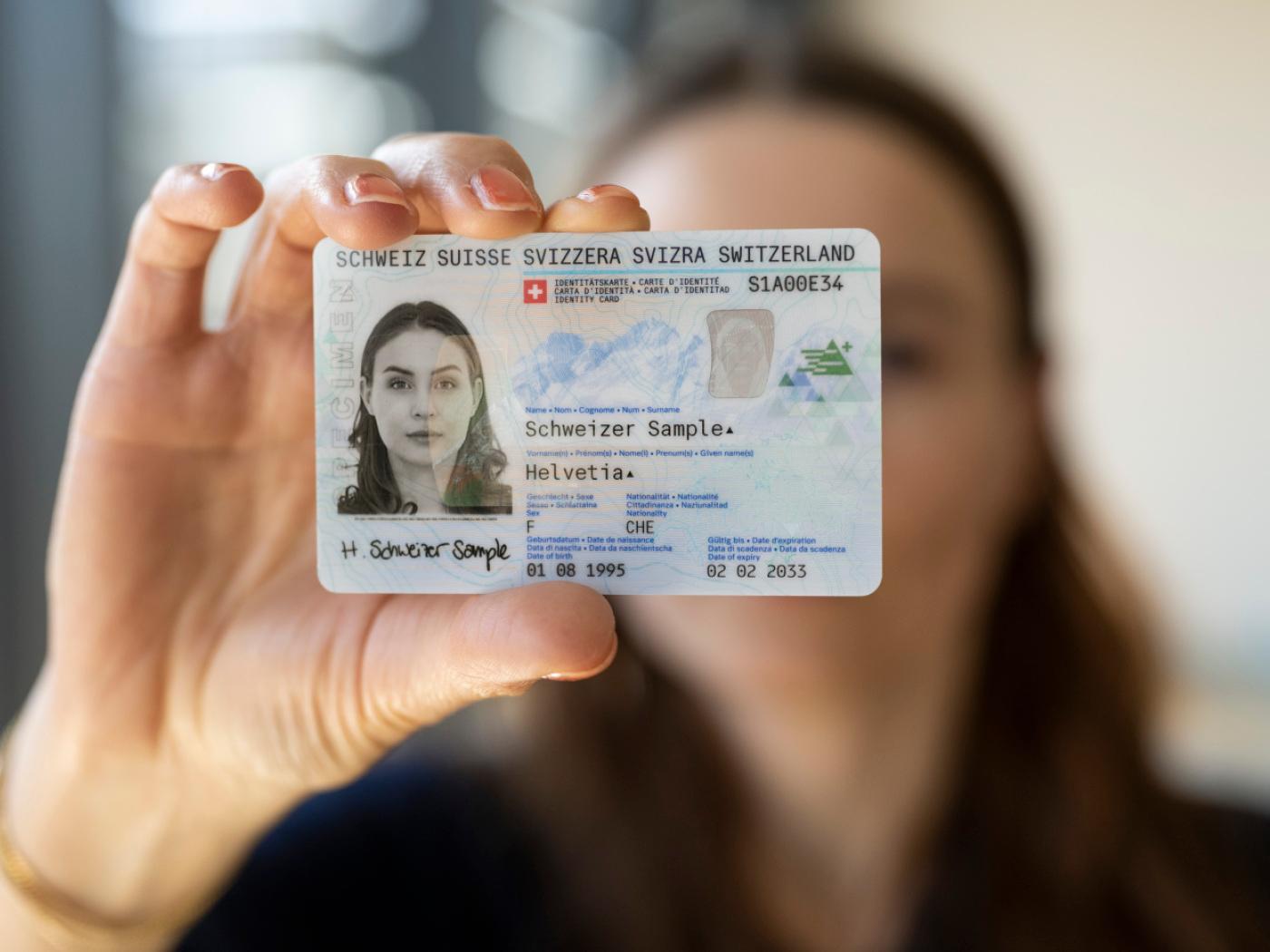 Anfang November kommt die neue Schweizer-ID.
