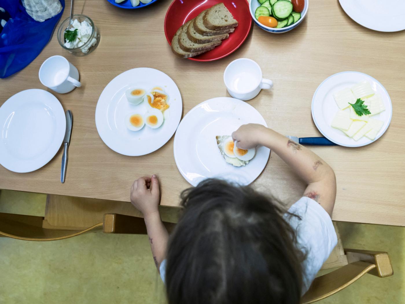 Die Familien- und schulergänzende Betreuung soll im Kanton St. Gallen einheitlicher finanziell gefördert werden. (Symbolbild)