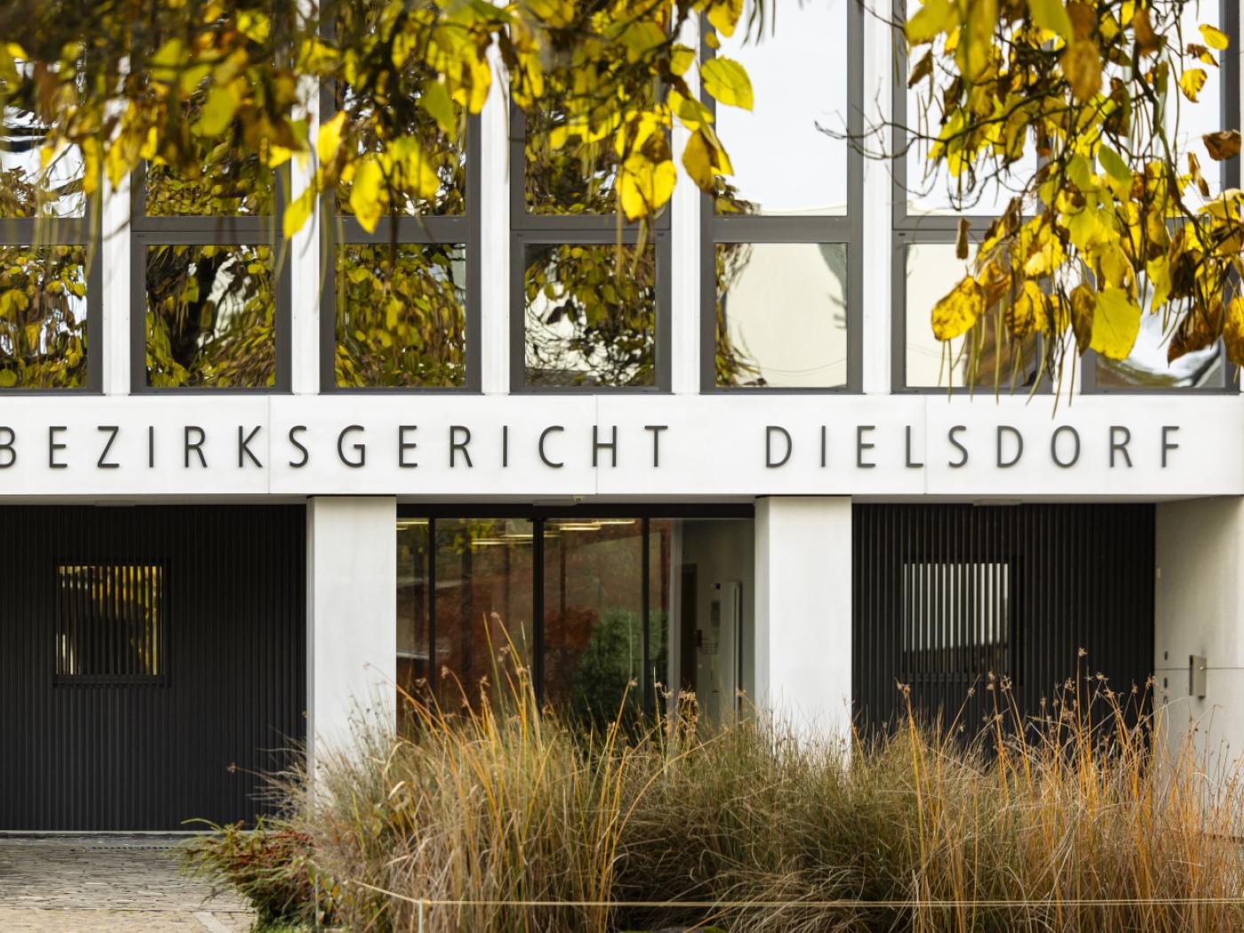 Freispruch für zwei Senioren: Sie hatten eine antisemitische Kurzgeschichte publiziert. Für eine Verurteilung bräuchte es jedoch den Willen, Personengruppen zu diskriminieren. (Symbolbild)