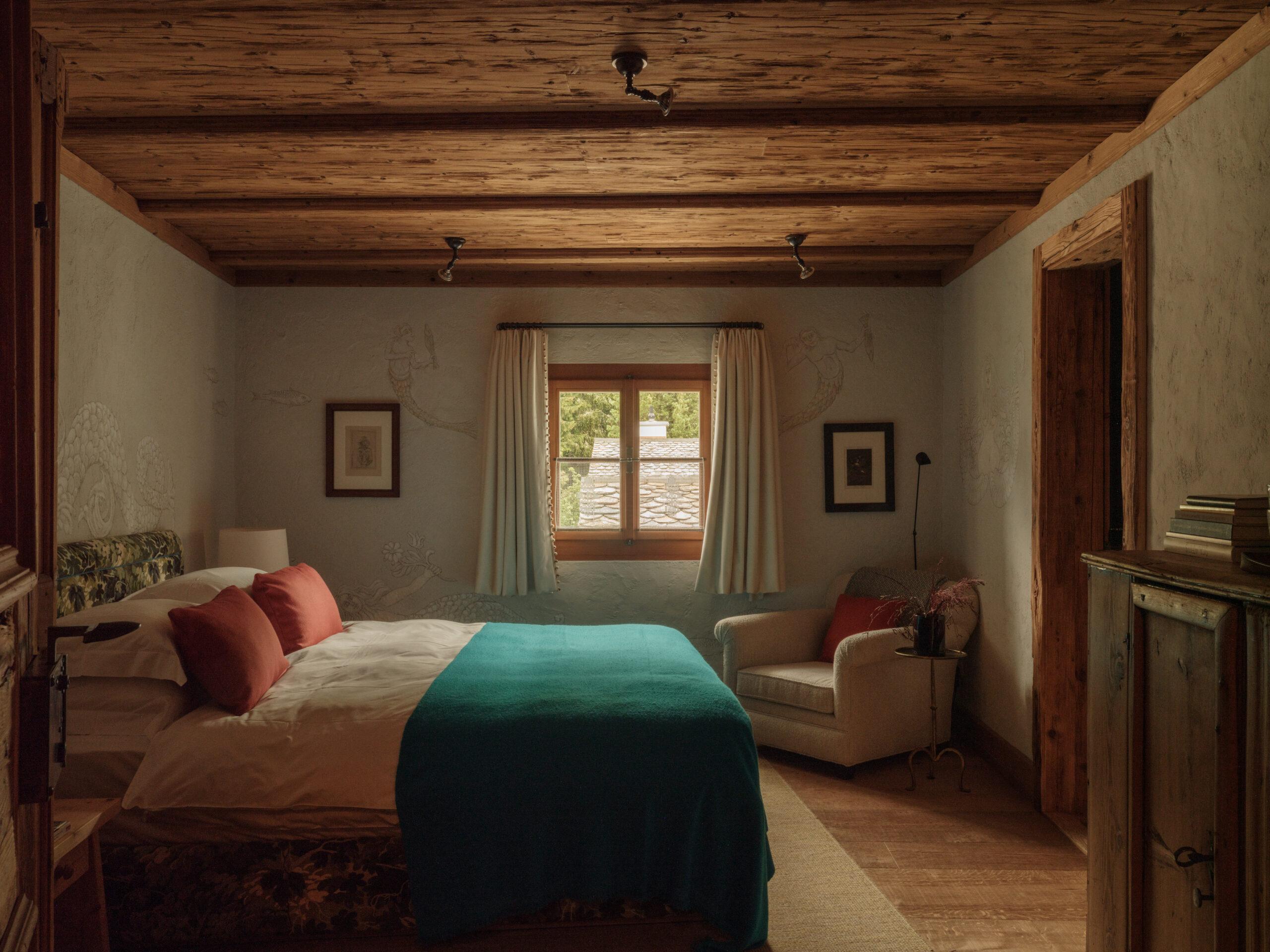 Schlicht, aber durchdacht: ein Zimmer der «Chesa Marchetta».