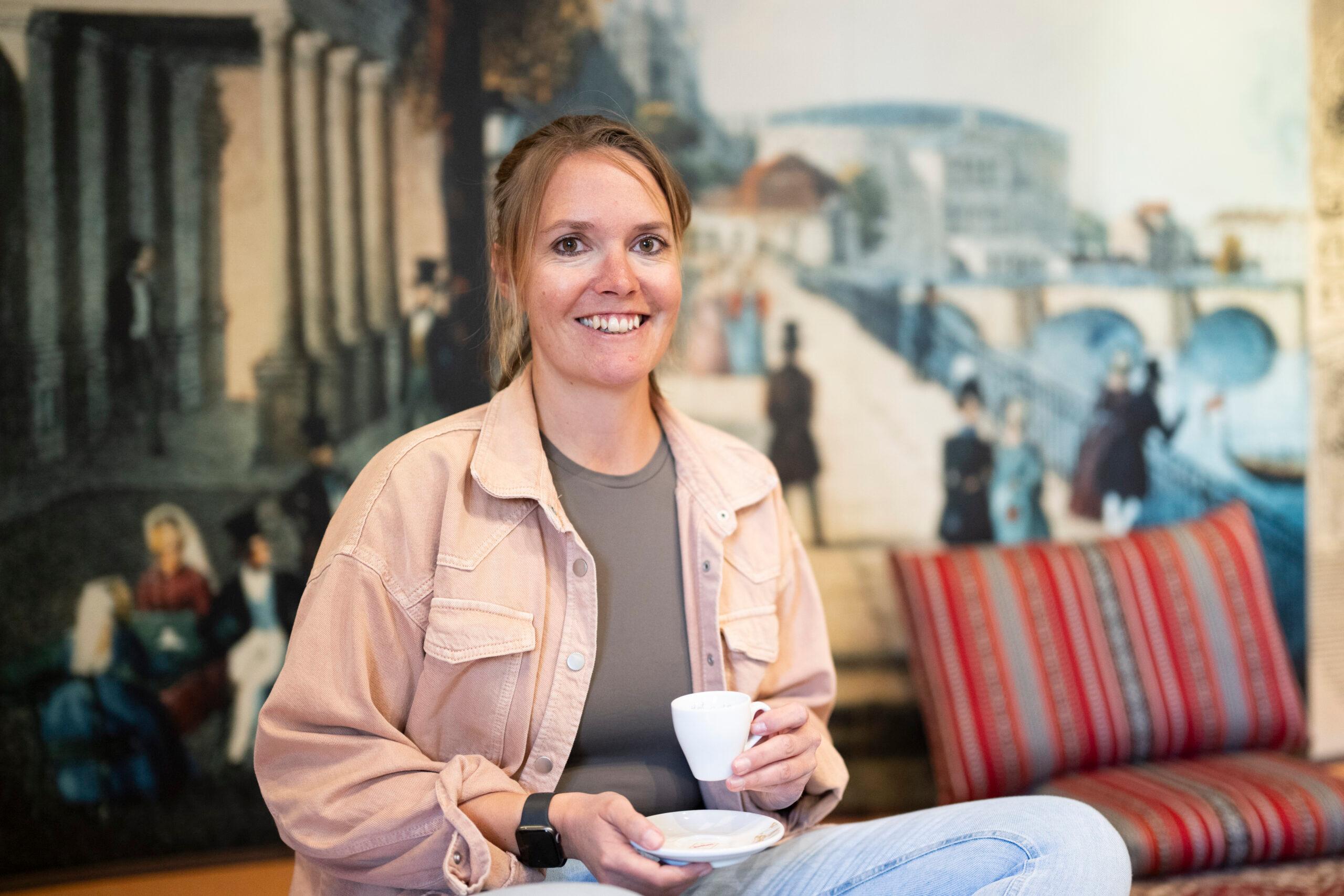 Vom Stück über Regie bis zum Flyer: Sabina Cloesters aus Celerina macht seit vielen Jahren Laientheater.