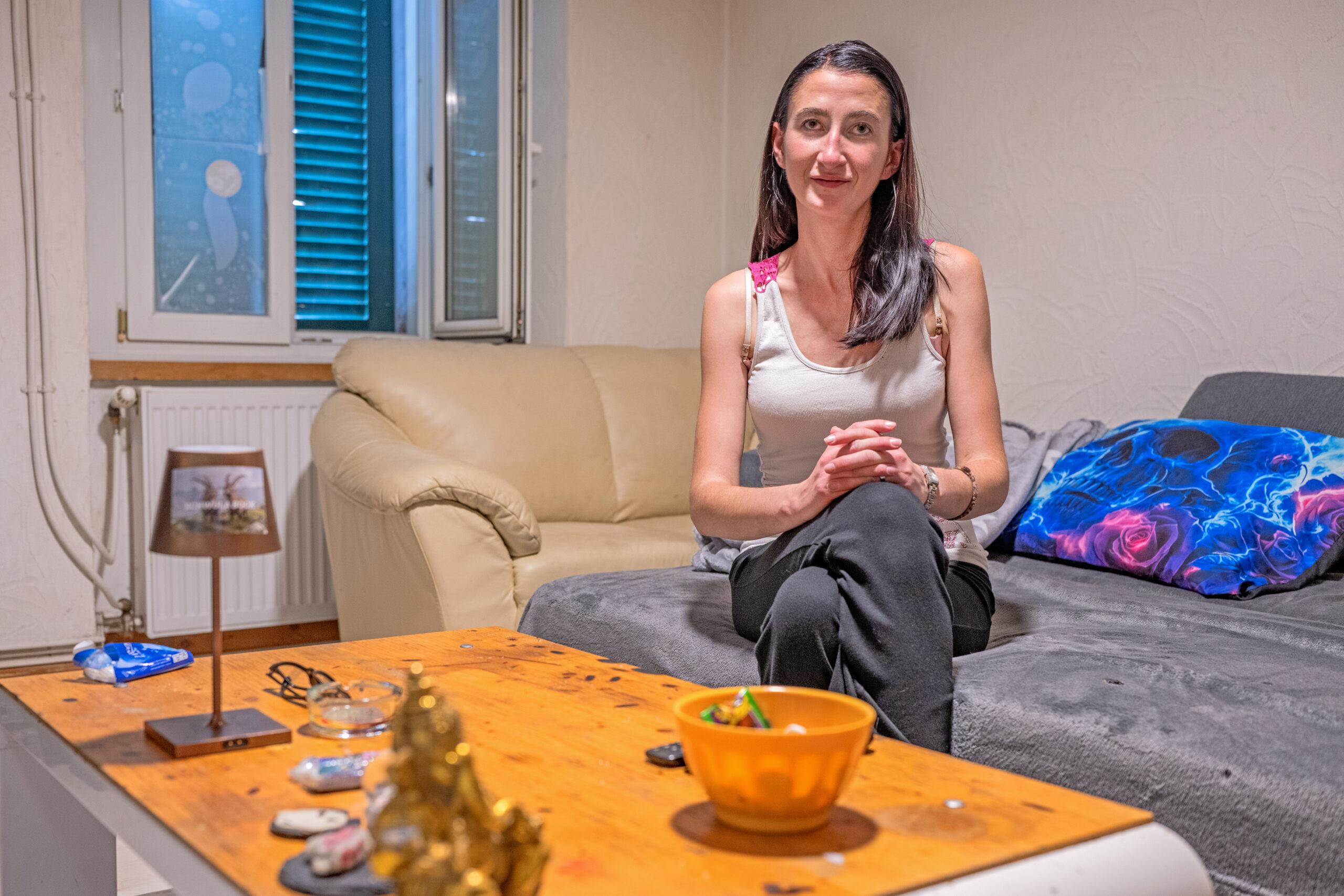 «Ich brauche meine Ruhe»: Die ehemals obdachlose Sonja lebt nun in ihren eigenen vier Wänden.