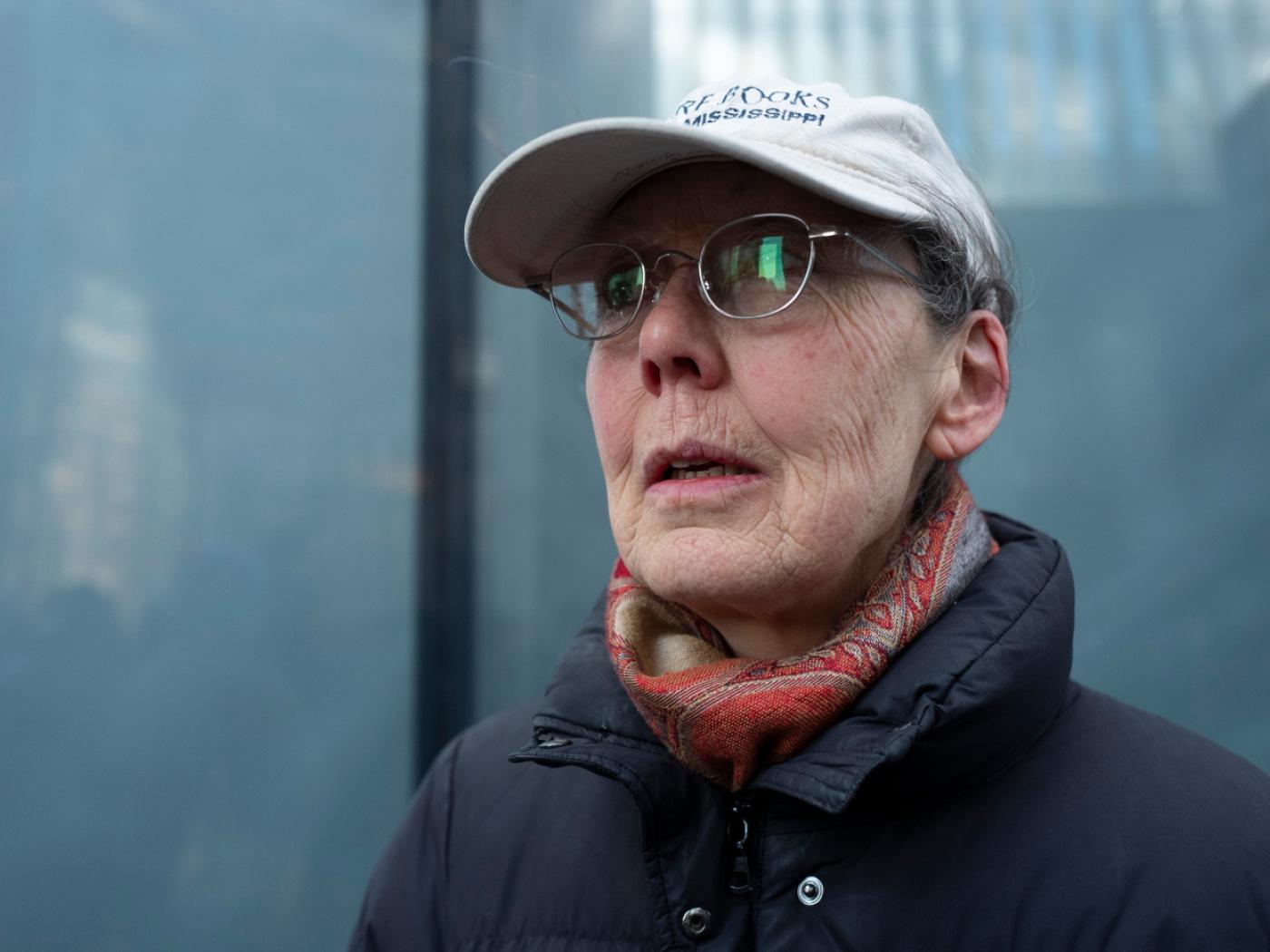 ARCHIV - Anne Carson nimmt am 1. April 2019 in New York an der Einweihungsfeier für «The Shed», ein Zentrum für darstellende Künste in Hudson Yards, teil. Anne Carson, kanadische Dichterin und Essayistin, hat den Nobelpreis für Literatur 2026 gewonnen. Foto: Mark Lennihan/AP/dpa (Archivbild)