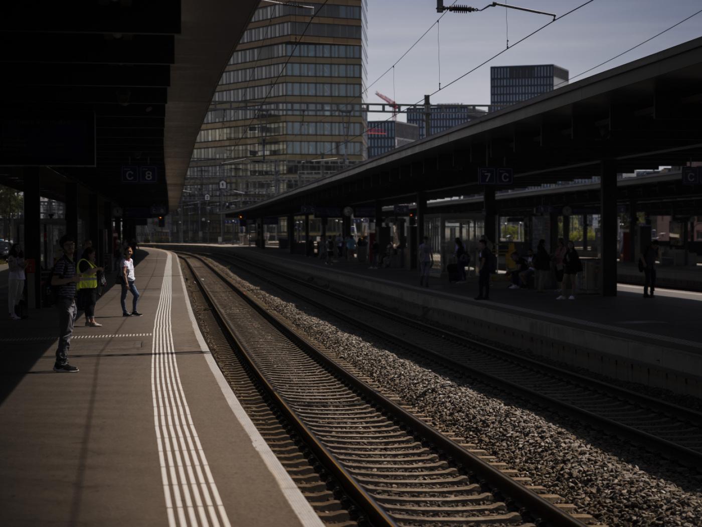 Ein Mann warf am Dienstagnachmittag im Bahnhof Oerlikon einen Brandsatz. (Archivbild)