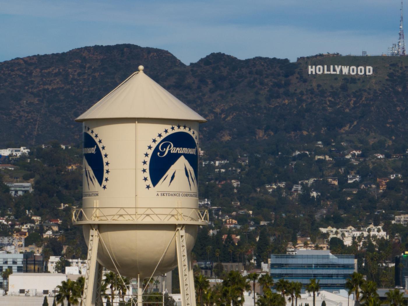 In Hollywood entsteht ein neuer Medienriese: Paramount übernimmt den Rivalen Warner Brothers. (Archivbild)