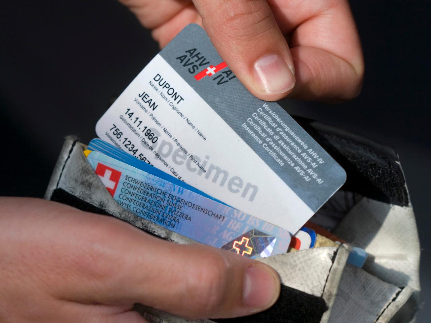 Wie in der EU könnten auch in der Schweiz Menschen mit Behinderungen bald einen einheitlichen Ausweis erhalten. (Themenbild)