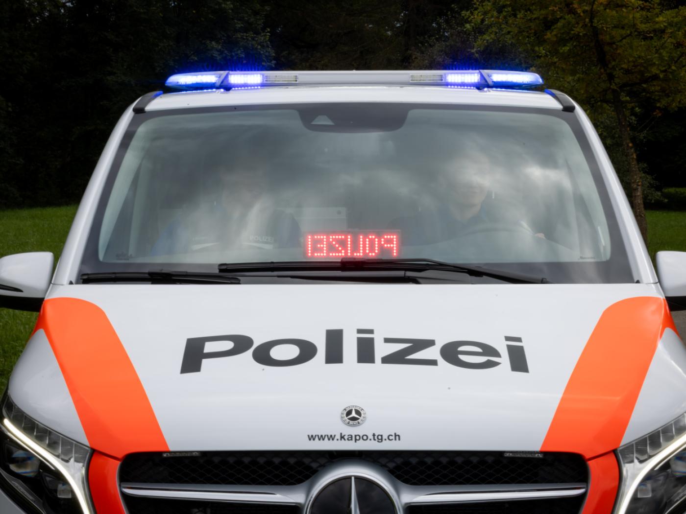 Die Kantonspolizei Thurgau ermittelte einen unwissenden Geldkurier eines Telefonbetrugs. (Symbolbild)