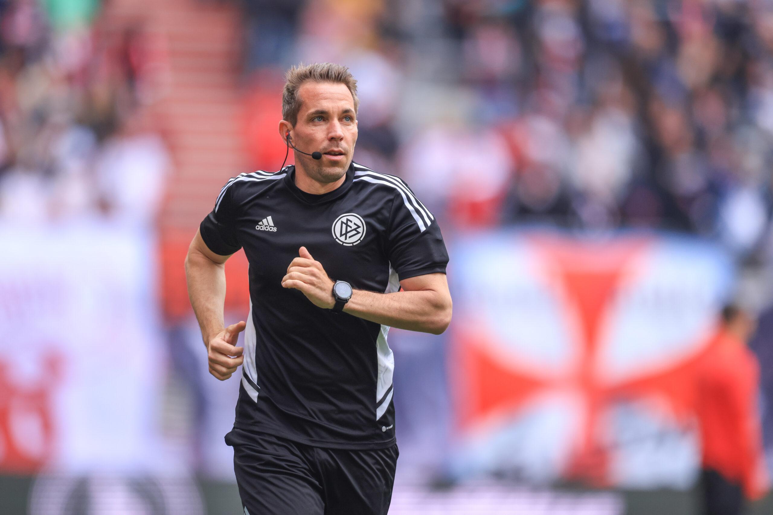 Der erfahrene Tobias Stieler leitet das Topspiel zwischen Bayern und Dortmund.