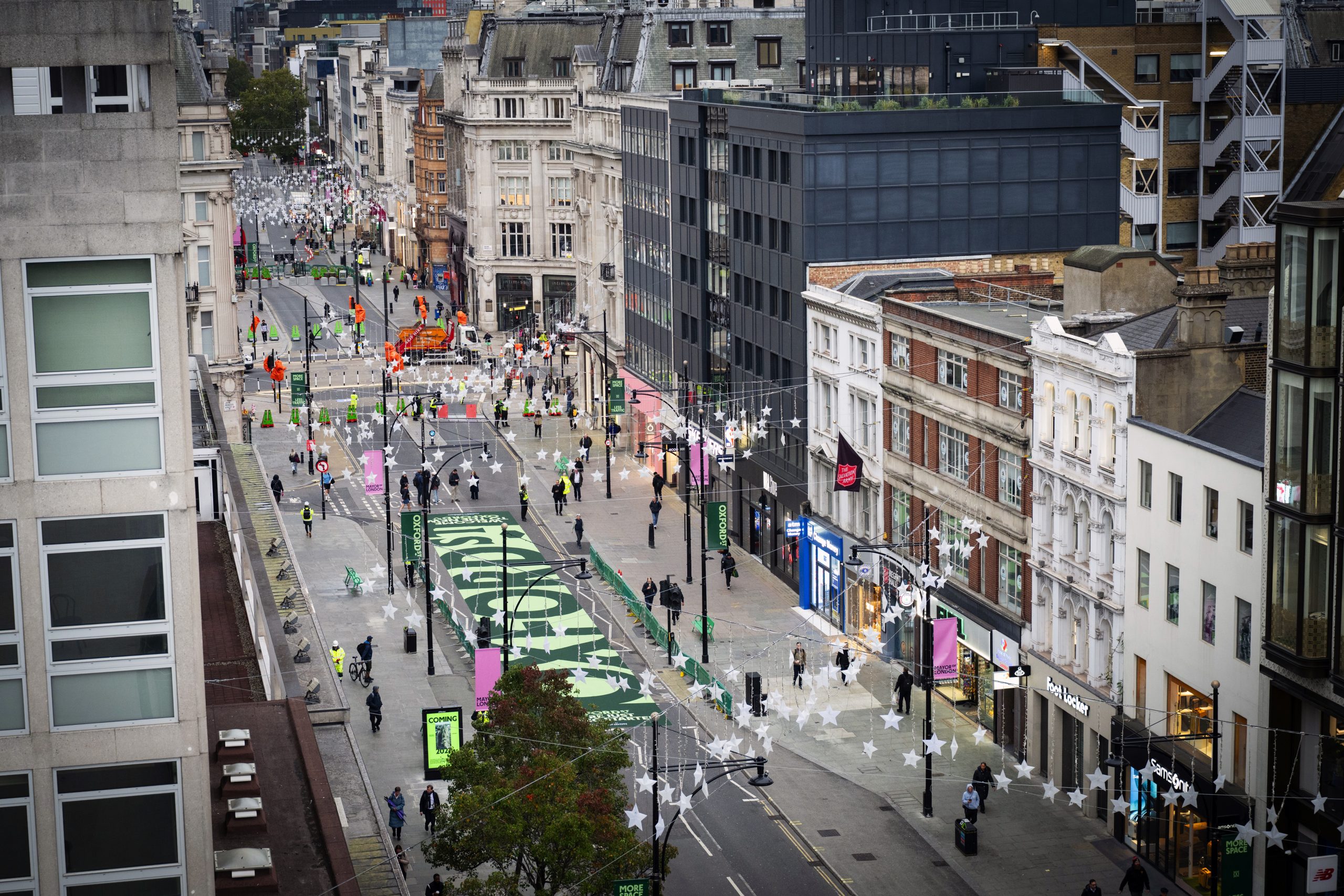 Foto der Oxford Street in London.