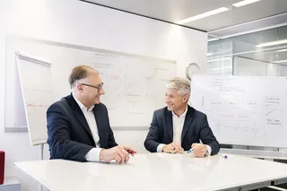 Die Trianel-Geschäftsführer Oliver Runte (links) und Sven Becker.